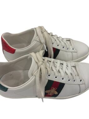 Gucci authentic Ace Sneakers in very good condition.